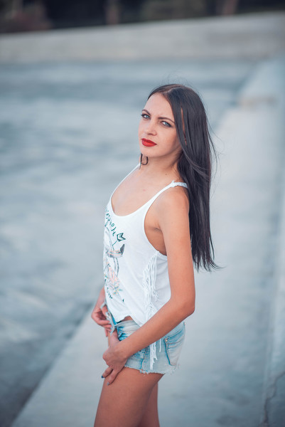 Alluring Marina, 35 y.o. from Kherson, Ukraine with Black hair — VeronikaLove