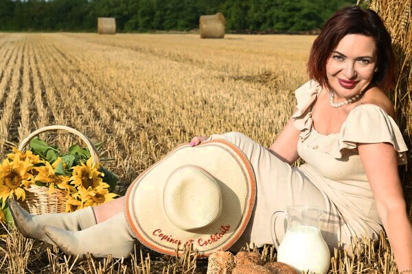 Sparkling Essence: Svetlana, 51 y.o. from Kharkiv region, Ukraine — VeronikaLove