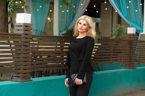 Alluring Viktoria, 31 y.o. from Kharkiv, Ukraine with Blonde hair — VeronikaLove