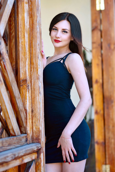 Glamorous Presence: Kristina, 30 y.o. from Zaporizhzhia, Ukraine — VeronikaLove