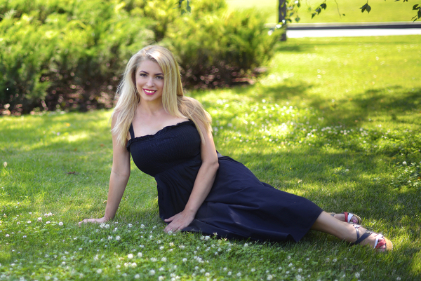 Enchanting Elena, 42 y.o. from Kharkiv, Ukraine with Blonde hair — VeronikaLove