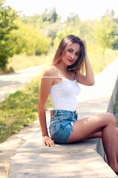 Timeless Beauty: Angelina, 24 y.o. from Mykolaiv, Ukraine — VeronikaLove