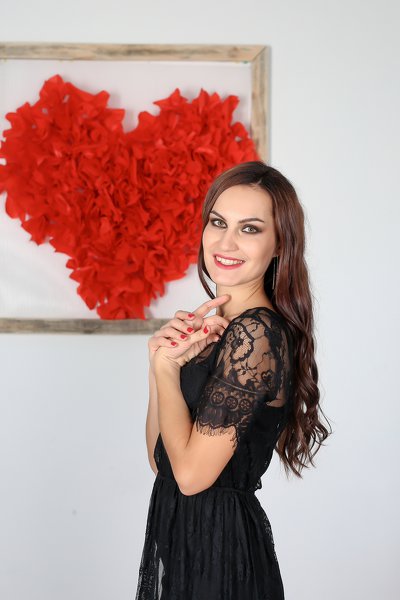 Angelic Grace: Yulia, 39 y.o. from Kherson, Ukraine — VeronikaLove