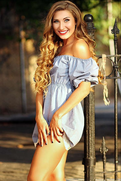 Vibrant Nataliya, 36 y.o. from Mykolaiv, Ukraine with Blonde hair — VeronikaLove