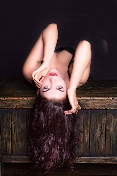 Magnetic Allure: Vitalina, 41 y.o. from Zaporizhzhia, Ukraine — VeronikaLove