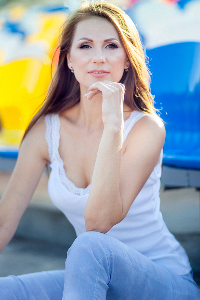 Ethereal Charm: Oksana, 45 y.o. from Kyiv, Ukraine — VeronikaLove