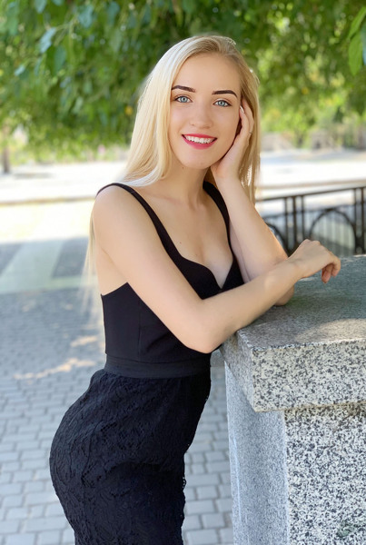 Enigmatic Svetlana, 24 y.o. from Mykolaiv, Ukraine with Blonde hair — VeronikaLove