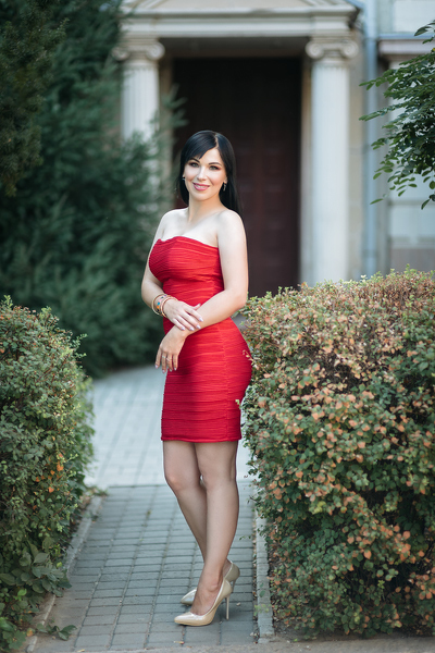 Graceful Victoriya, 36 y.o. from Mykolaiv, Ukraine with Black hair — VeronikaLove