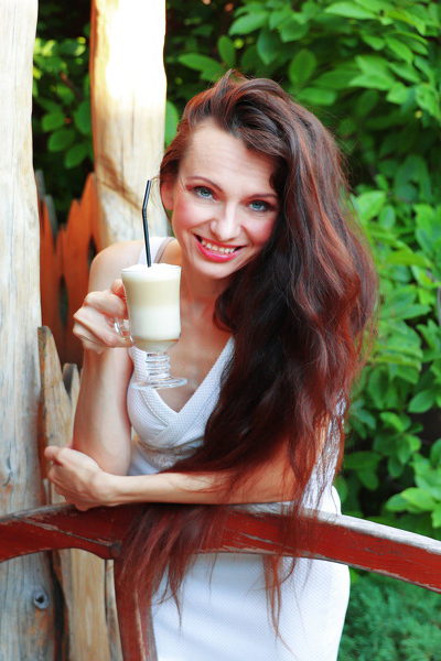 Lovely Tatiana, 44 y.o. from Brussel, Belgium with Dark-brown hair — VeronikaLove