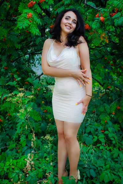 Graceful Presence: Oksana, 39 y.o. from Liverpool, United Kingdom — VeronikaLove