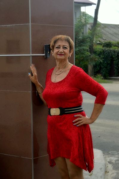 Graceful Presence: Larisa, 65 y.o. from Berdiansk, Ukraine — VeronikaLove