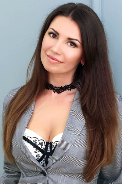 Enchanting Presence: Tatyana, 46 y.o. from Kyiv, Ukraine — VeronikaLove