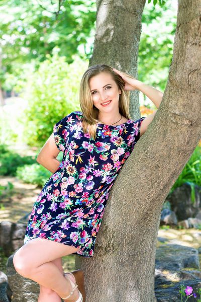 Graceful Radiance: Tatyana, 40 y.o. from Kyiv, Ukraine — VeronikaLove