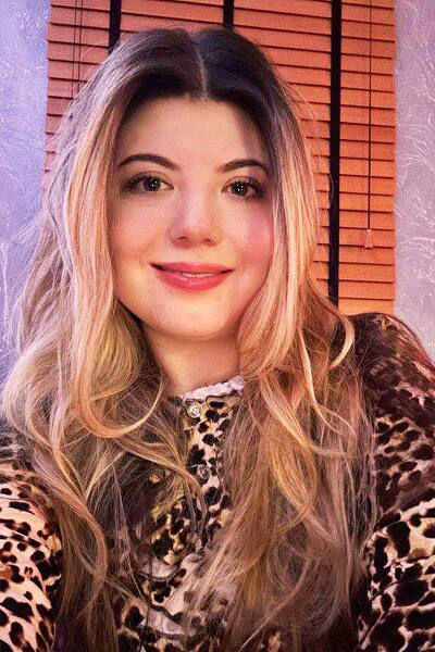 Whimsical Kristina, 33 y.o. from Dnipro, Ukraine with Light-brown hair — VeronikaLove