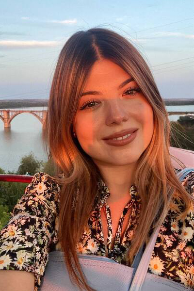 Whimsical Kristina, 33 y.o. from Dnipro, Ukraine with Light-brown hair — VeronikaLove
