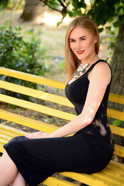 Enchanting Valeriya, 36 y.o. from Kherson, Ukraine with Blonde hair — VeronikaLove