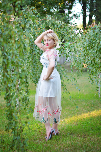 Sophisticated Elegance: Tatyana, 37 y.o. from Dnipro, Ukraine — VeronikaLove