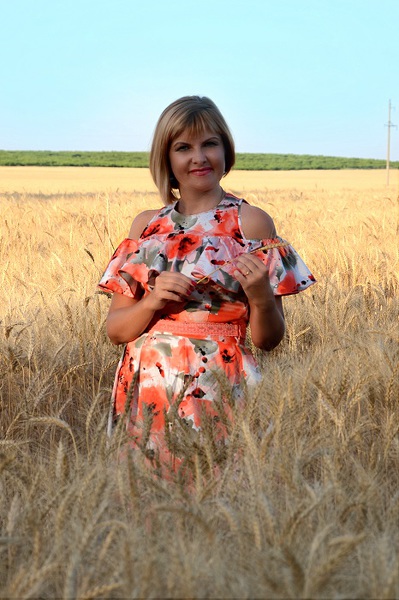 Divine Radiance: Irina, 48 y.o. from Dnipro, Ukraine — VeronikaLove