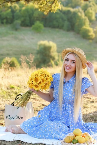 Elegant Enchantment: Alla, 34 y.o. from Vinnytsia, Ukraine — VeronikaLove