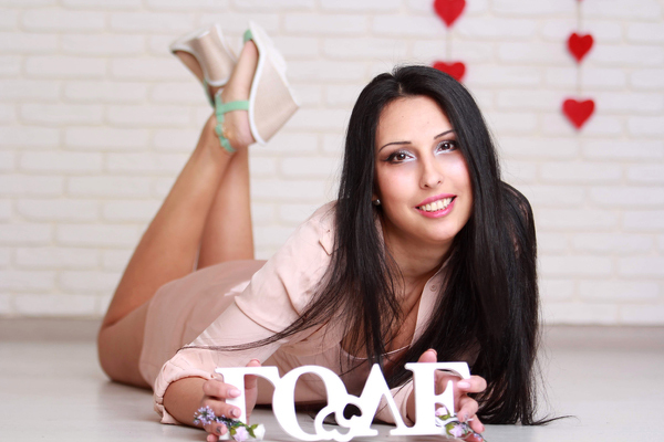 Vivacious Diana, 40 y.o. from Mykolaiv, Ukraine with Brown hair — VeronikaLove