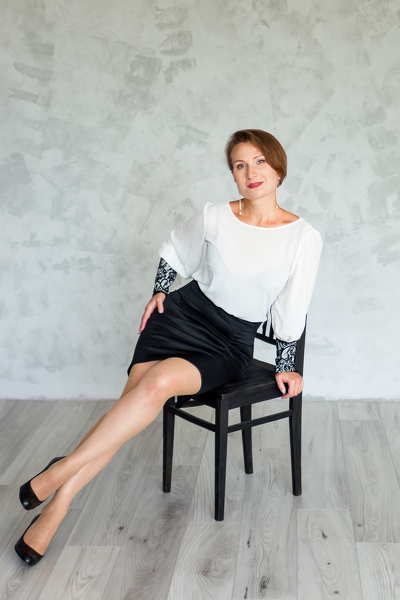 Graceful Allure: Yana, 48 y.o. from Zaporizhzhia, Ukraine — VeronikaLove