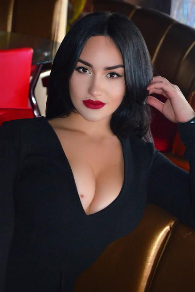 Captivating Aura: Ekaterina, 29 y.o. from Mykolaiv, Ukraine — VeronikaLove