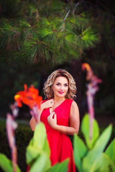 Radiant Oksana, 47 y.o. from Kherson, Ukraine with Blonde hair — VeronikaLove