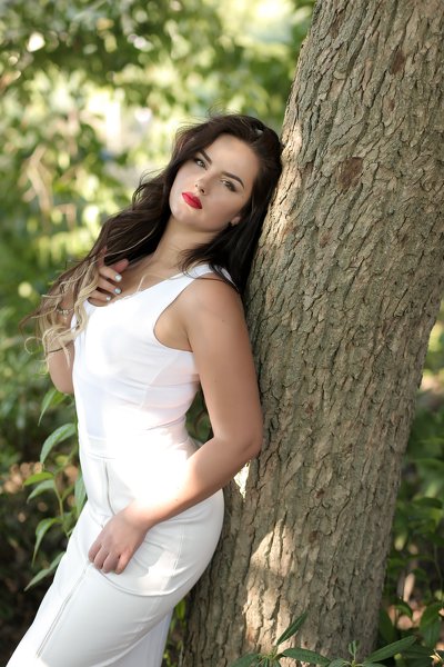 Dazzling Katerina, 32 y.o. from Dnipro, Ukraine with Dark-brown hair — VeronikaLove