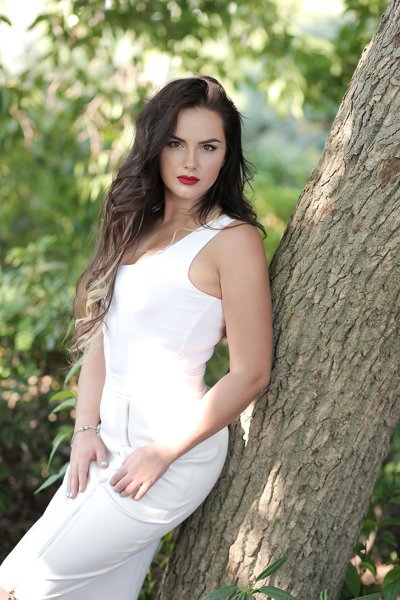 Dazzling Katerina, 32 y.o. from Dnipro, Ukraine with Dark-brown hair — VeronikaLove