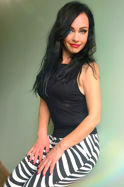 Dazzling Irina, 54 y.o. from Kropyvnytskyi, Ukraine with Black hair — VeronikaLove