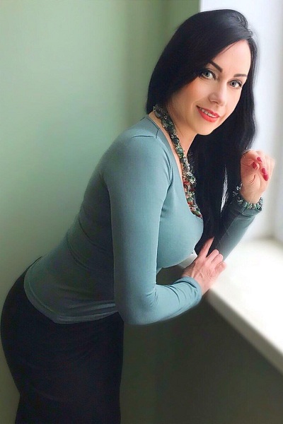 Dazzling Irina, 54 y.o. from Kropyvnytskyi, Ukraine with Black hair — VeronikaLove