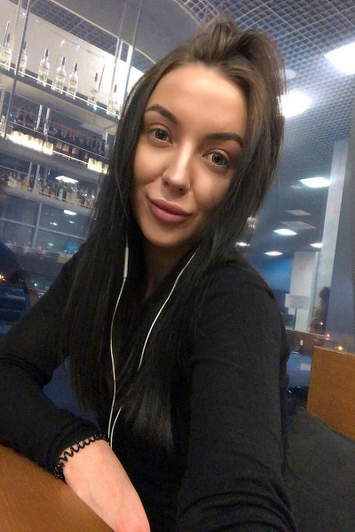 Serene Katerina, 32 y.o. from Kropyvnytskyi, Ukraine with Black hair — VeronikaLove