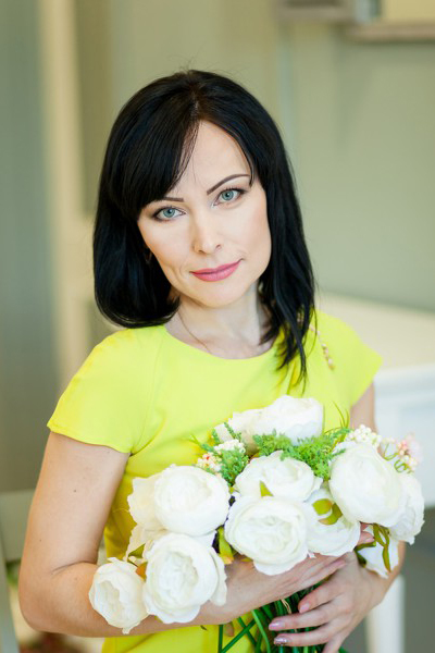 Whimsical Irina, 46 y.o. from Kyiv, Ukraine with Black hair — VeronikaLove