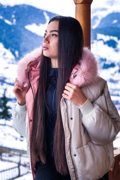 Radiant Miroslava, 26 y.o. from Berdiansk, Ukraine with Black hair — VeronikaLove