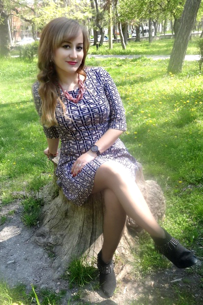 Graceful Zarema, 35 y.o. from Chernihiv, Ukraine with Light-brown hair — VeronikaLove