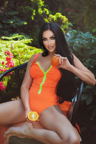 Lovely Svetlana, 38 y.o. from Kharkiv, Ukraine with Black hair — VeronikaLove