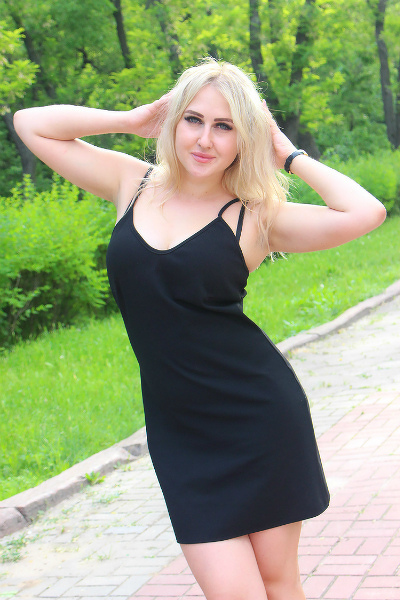 Ethereal Anna, 33 y.o. from Mykolaiv, Ukraine with Blonde hair — VeronikaLove