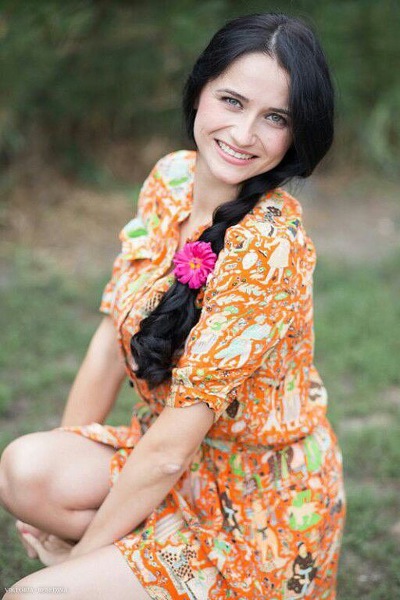 Dazzling Irina, 41 y.o. from Kyiv, Ukraine with Black hair — VeronikaLove