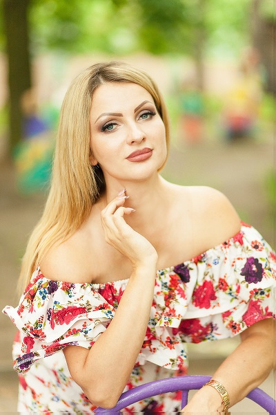 Serene Galina, 37 y.o. from Kyiv, Ukraine with Blonde hair — VeronikaLove