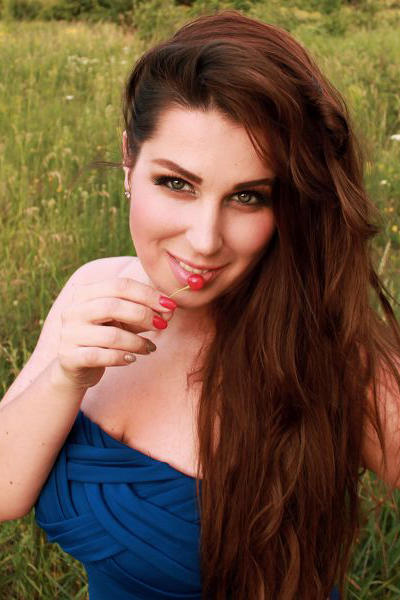 Lovely Anna, 42 y.o. from Stockholm, Sweden with Dark-brown hair — VeronikaLove