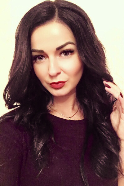 Enigmatic Irina, 31 y.o. from Khmelnytskyi, Ukraine with Dark-brown hair — VeronikaLove