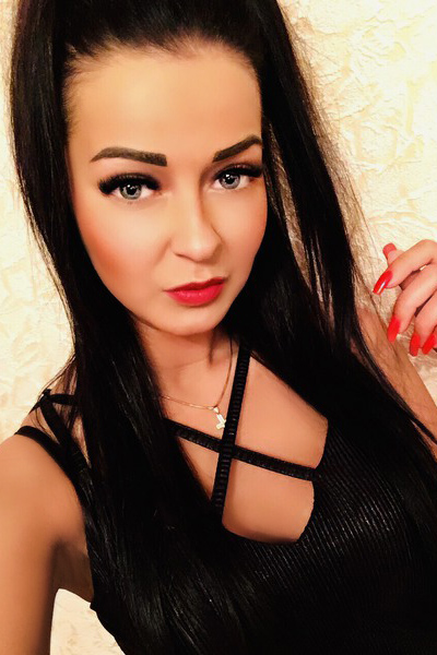 Enigmatic Irina, 31 y.o. from Khmelnytskyi, Ukraine with Dark-brown hair — VeronikaLove