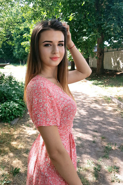 Ethereal Beauty: Marina, 24 y.o. from Cherkasy, Ukraine — VeronikaLove