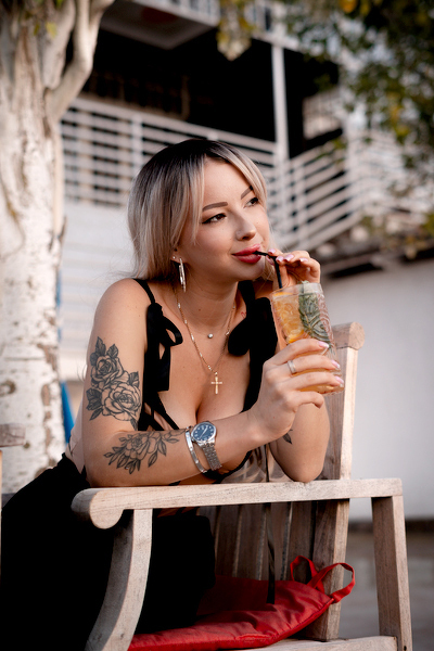 Captivating Elegance: Veronika, 24 y.o. from Mykolaiv, Ukraine — VeronikaLove