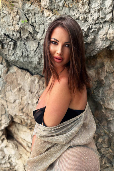 Captivating Elegance: Veronika, 23 y.o. from Mykolaiv, Ukraine — VeronikaLove