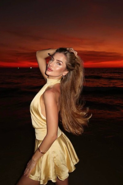 Captivating Elegance: Karina, 25 y.o. from Lviv, Ukraine — VeronikaLove