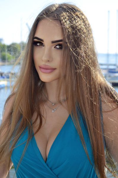 Enigmatic Anastasia, 24 y.o. from Mykolaiv, Ukraine with Light-brown hair — VeronikaLove