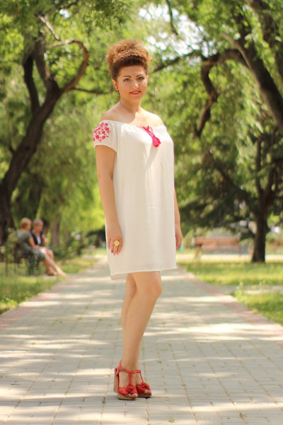 Graceful Elena, 44 y.o. from Cherkasy, Ukraine with Brown hair — VeronikaLove