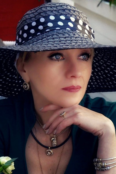 Graceful Presence: Svetlana, 53 y.o. from Odesa, Ukraine — VeronikaLove