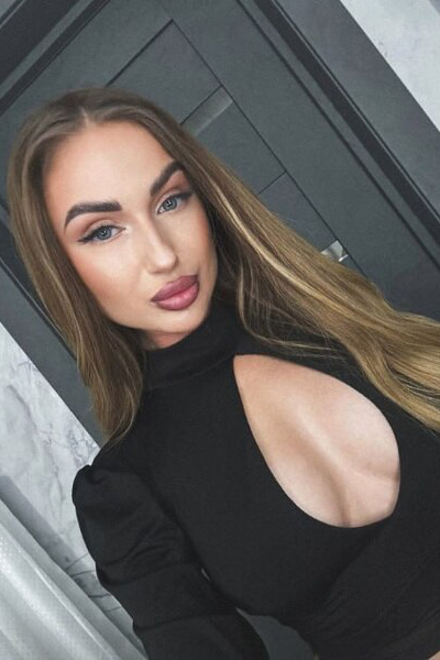 Ethereal Elegance: Alina, 26 y.o. from Kyiv, Ukraine — VeronikaLove